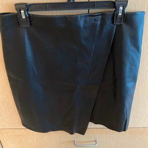 NWT - Zara Vegan Leather Skirt - Size L